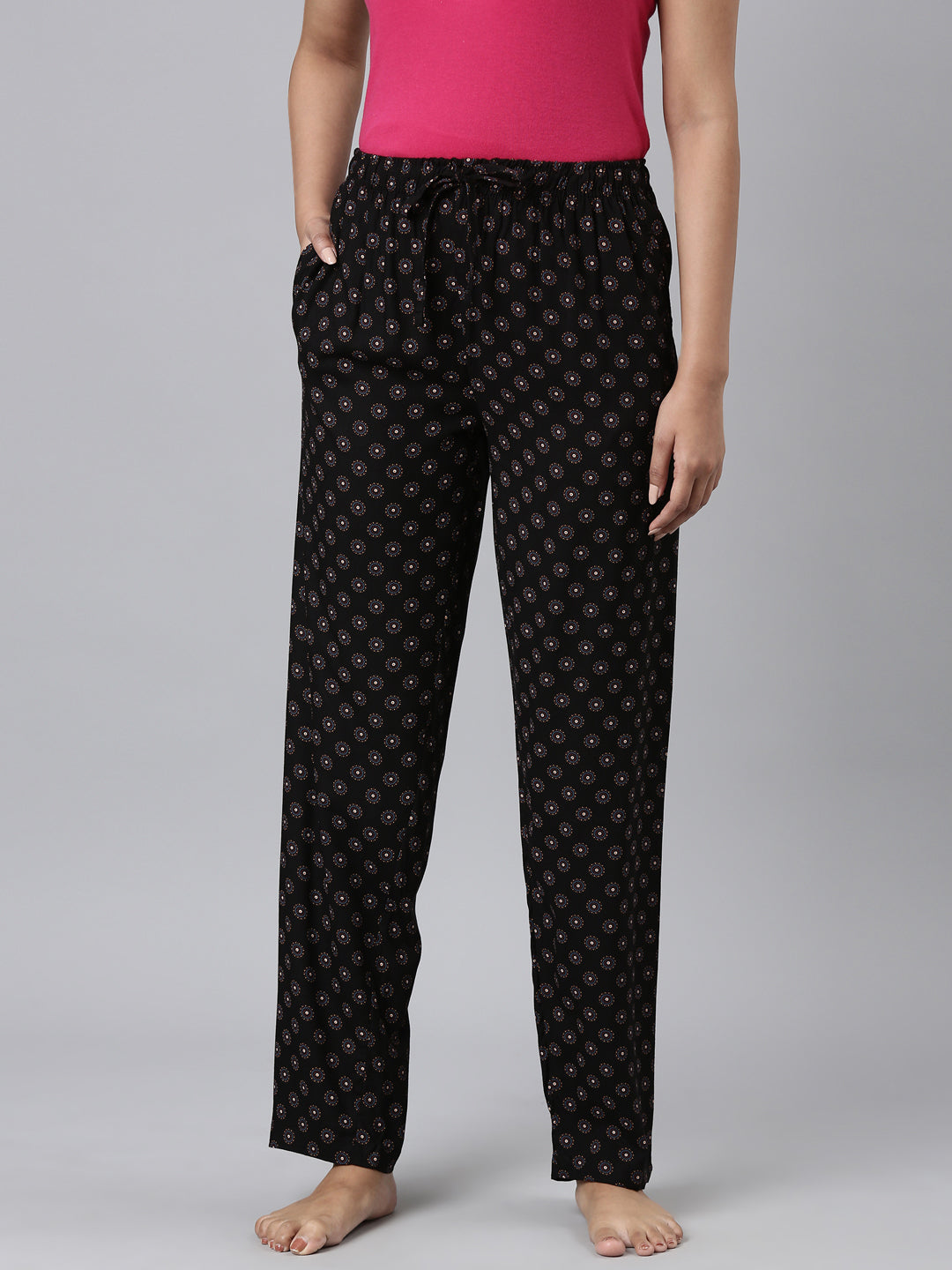 Women Printed Black Woven Viscose Lounge Pants