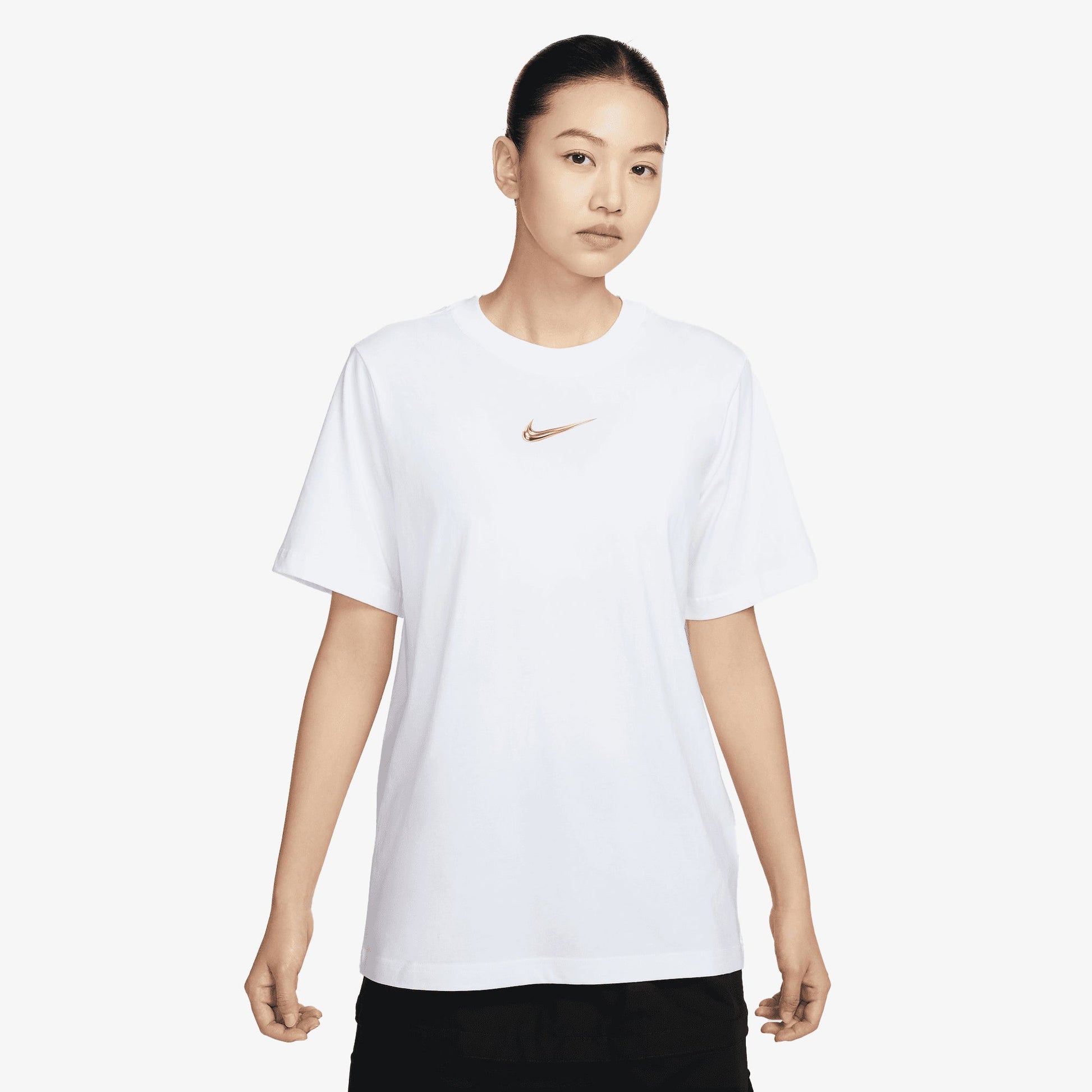 NIKE | LOOSE SHORT-SLEEVE GRAPHIC T-SHIRT { WHITE