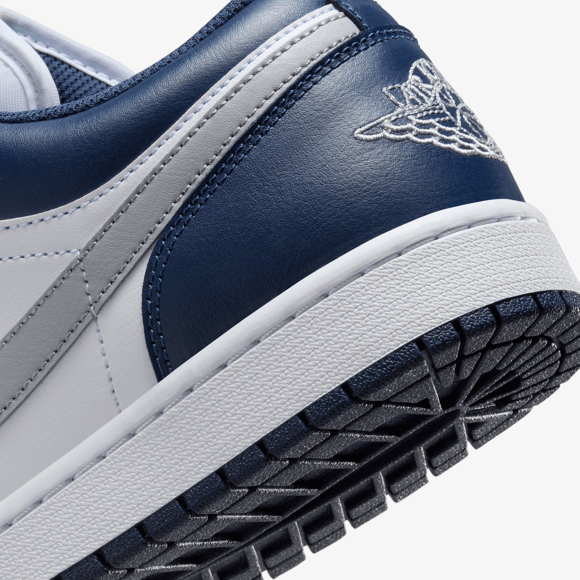 JORDAN | AIR JORDAN 1 LOW { WHITE/WOLF GREY-MIDNIGHT NAVY