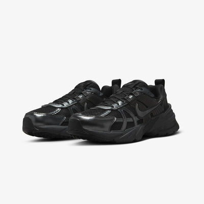 Nike | V2K RUN  { BLACK/DK SMOKE GREY-ANTHRACITE