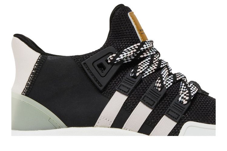 adidas A.R. Trainer Core Black