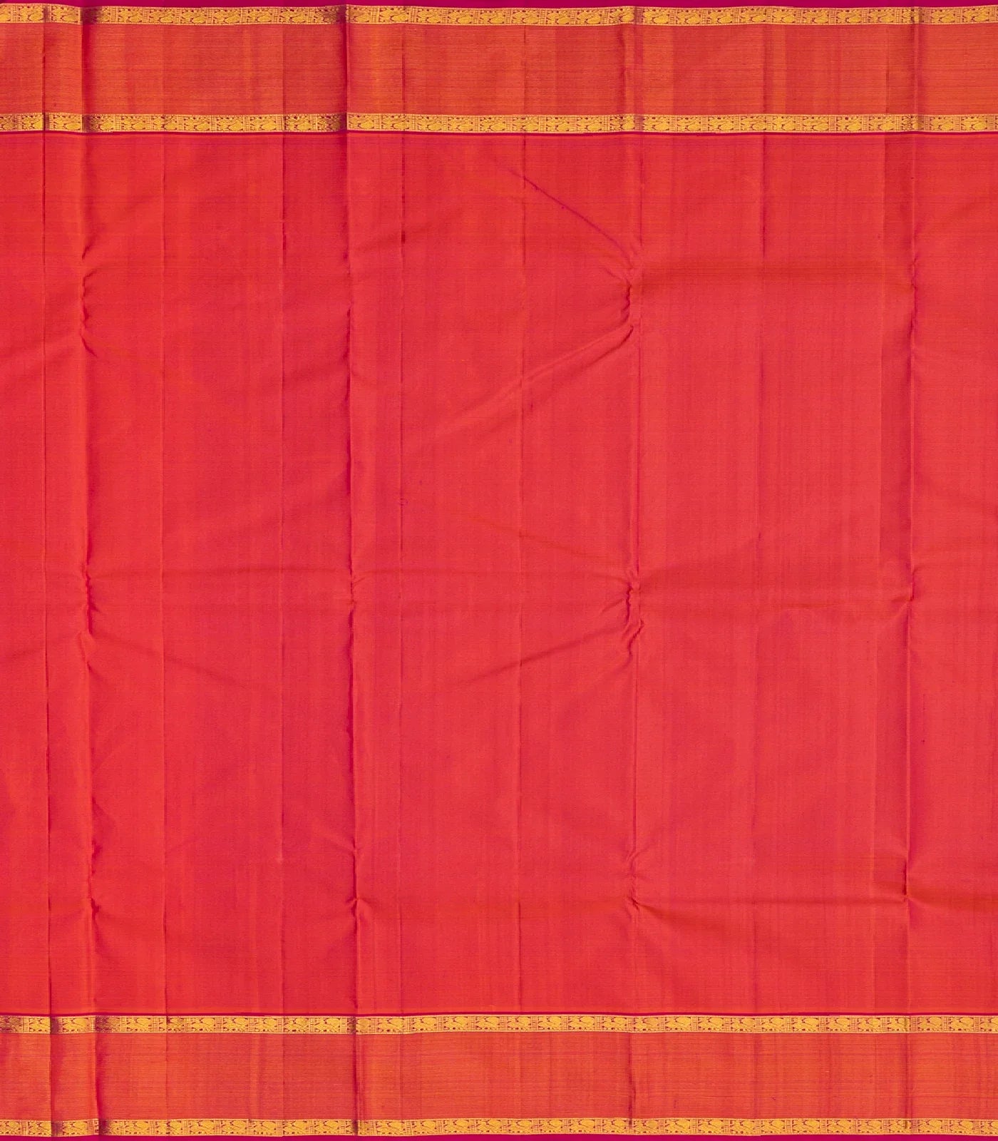 Magenta Handloom Kanchipuram Silk Saree With Floral Buttas