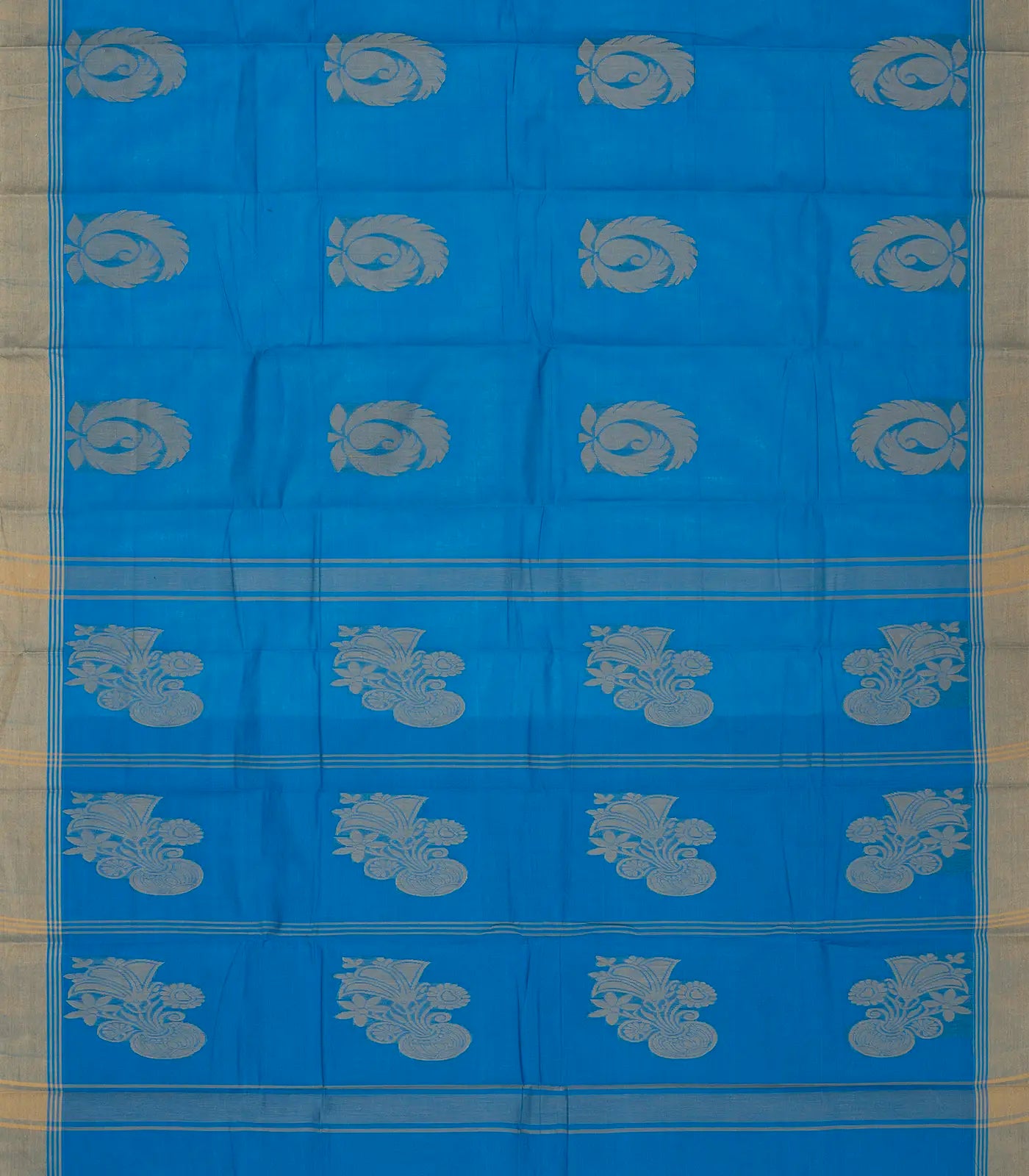 Light Blue Handloom Rasipuram Cotton Saree With Mango Buttas