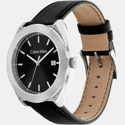 Casual Essentials Men Quartz Black Dial Analog Leather Watch 25200201