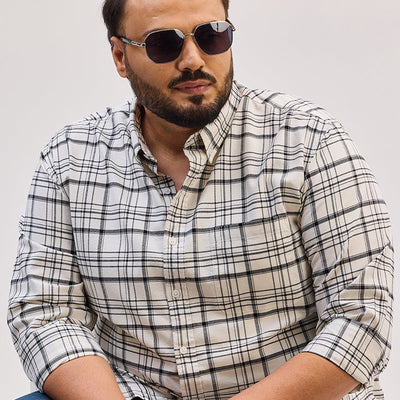 Off White Checks Regular Fit Shirt