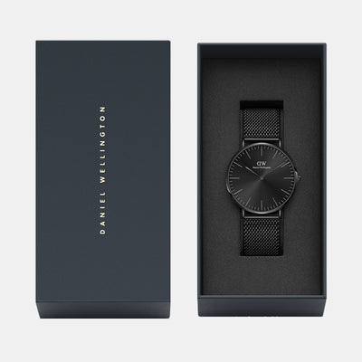 Classic Men Quartz Black Dial Analog Stainless Steel Watch DW00100632K