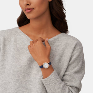 Carlie Women Quartz Silver Dial Analog Leather Watch ES5295