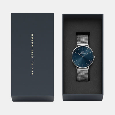 Classic Men Quartz Blue Dial Analog Stainless Steel Watch DW00100628K