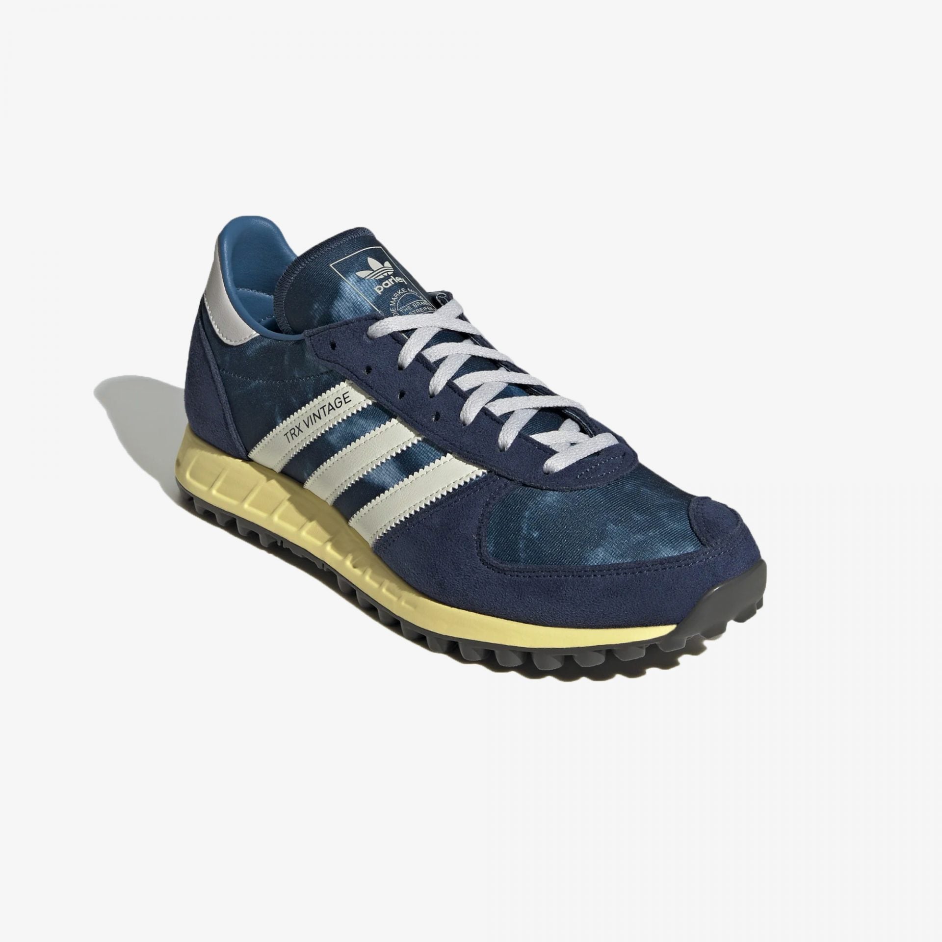 Adidas Originals | TRX VINTAGE  { OFF WHITE / ALTERED BLUE