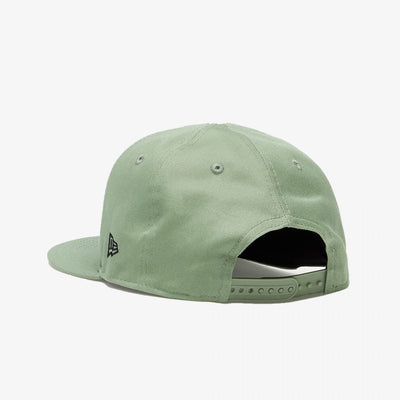 New Era | NEW YORK YANKEES LEAGUE ESSENTIAL KHAKI 9FIFTY  SNAPBAACK CAP