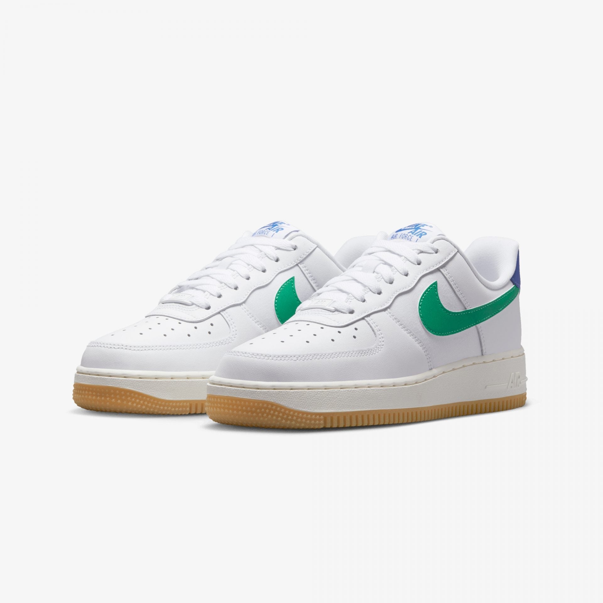 Nike | AIR FORCE 1 '07 { WHITE
