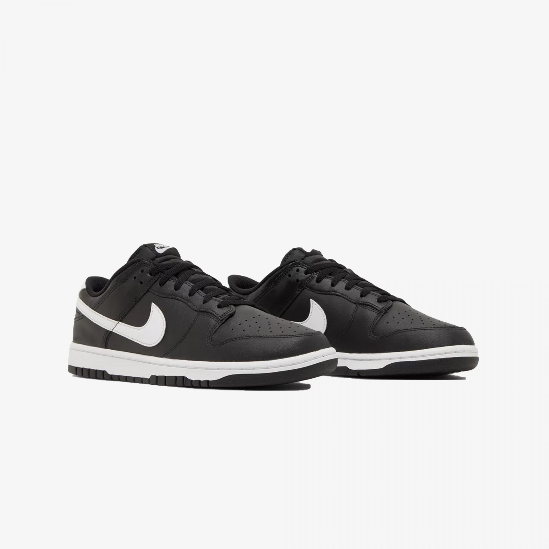 Nike | DUNK LOW RETRO  { BLACK