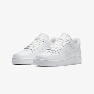 Nike | AIR FORCE 1 '07 { WHITE
