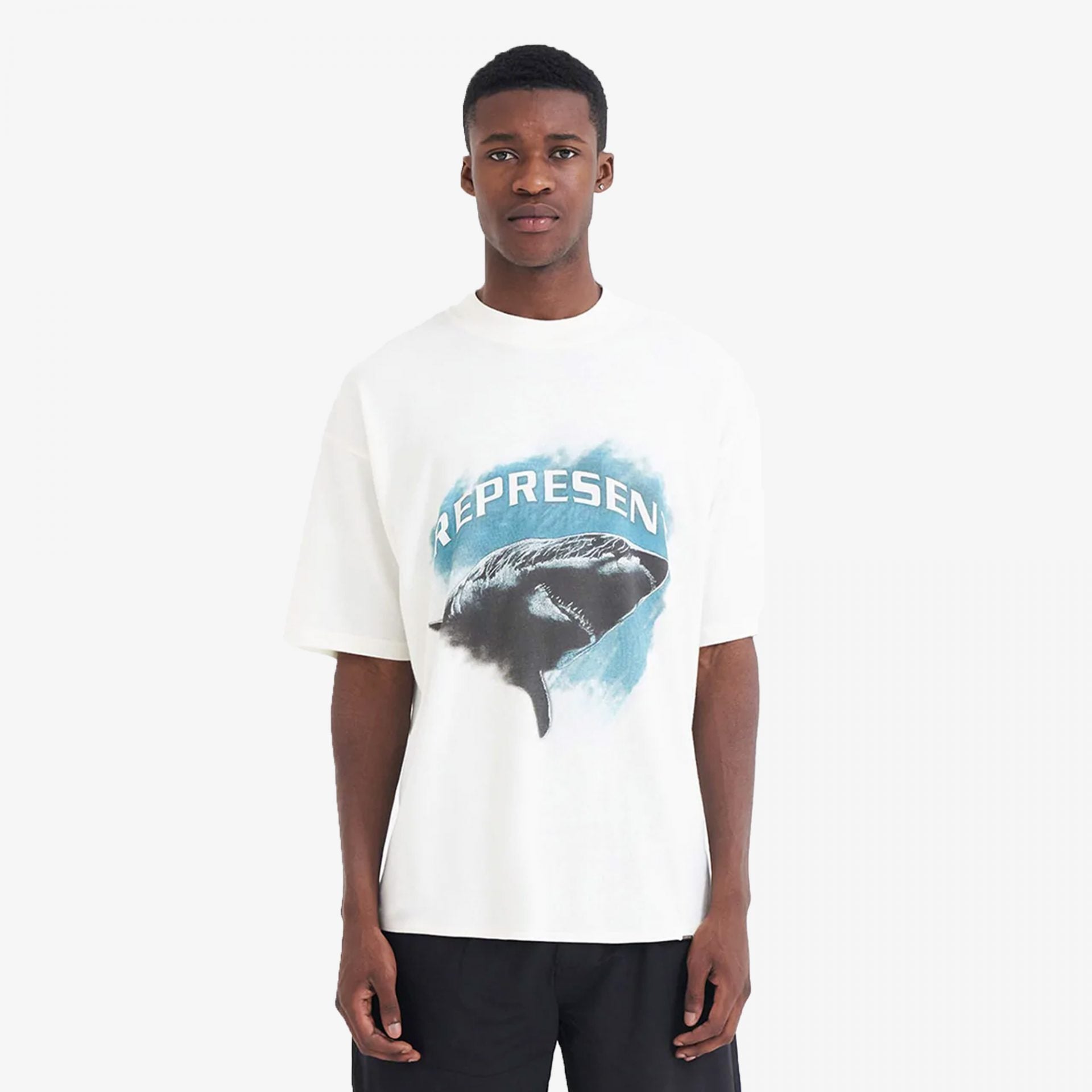 Represent | SHARK T-SHIRT 'FLAT WHITE'