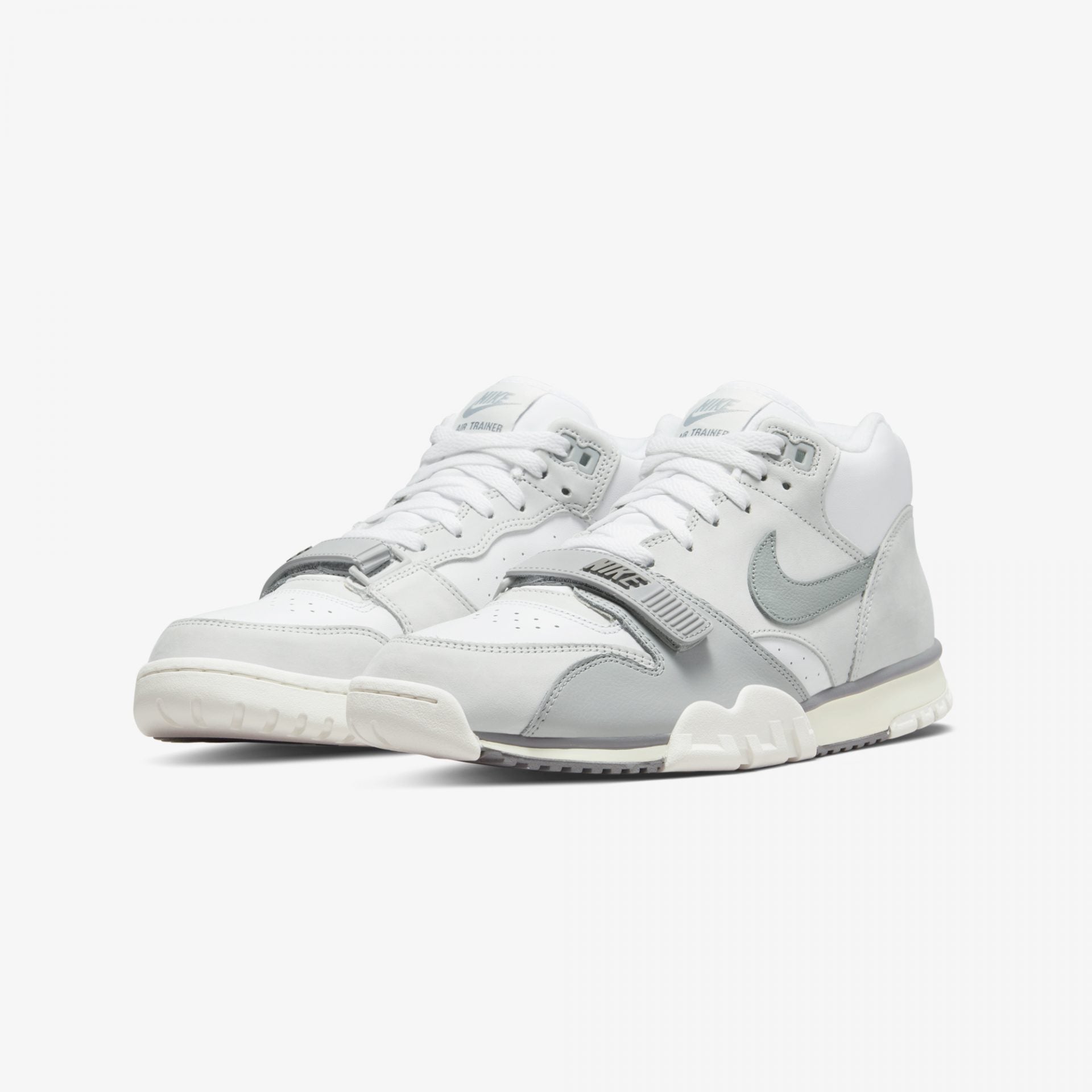Nike | AIR TRAINER 1  { PHOTON DUST/LIGHT SMOKE