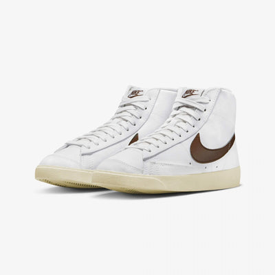 Nike | BLAZER MID '77 NEXT NATURE { WHITE/CACAO WOW