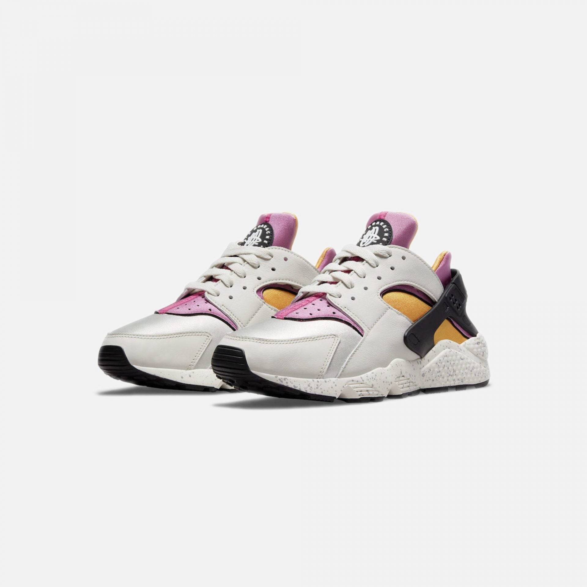 Nike | AIR HUARACHE LETHAL PINK