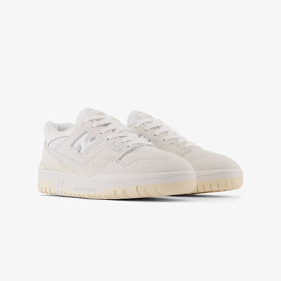 New Balance | 550  { SEA SALT
