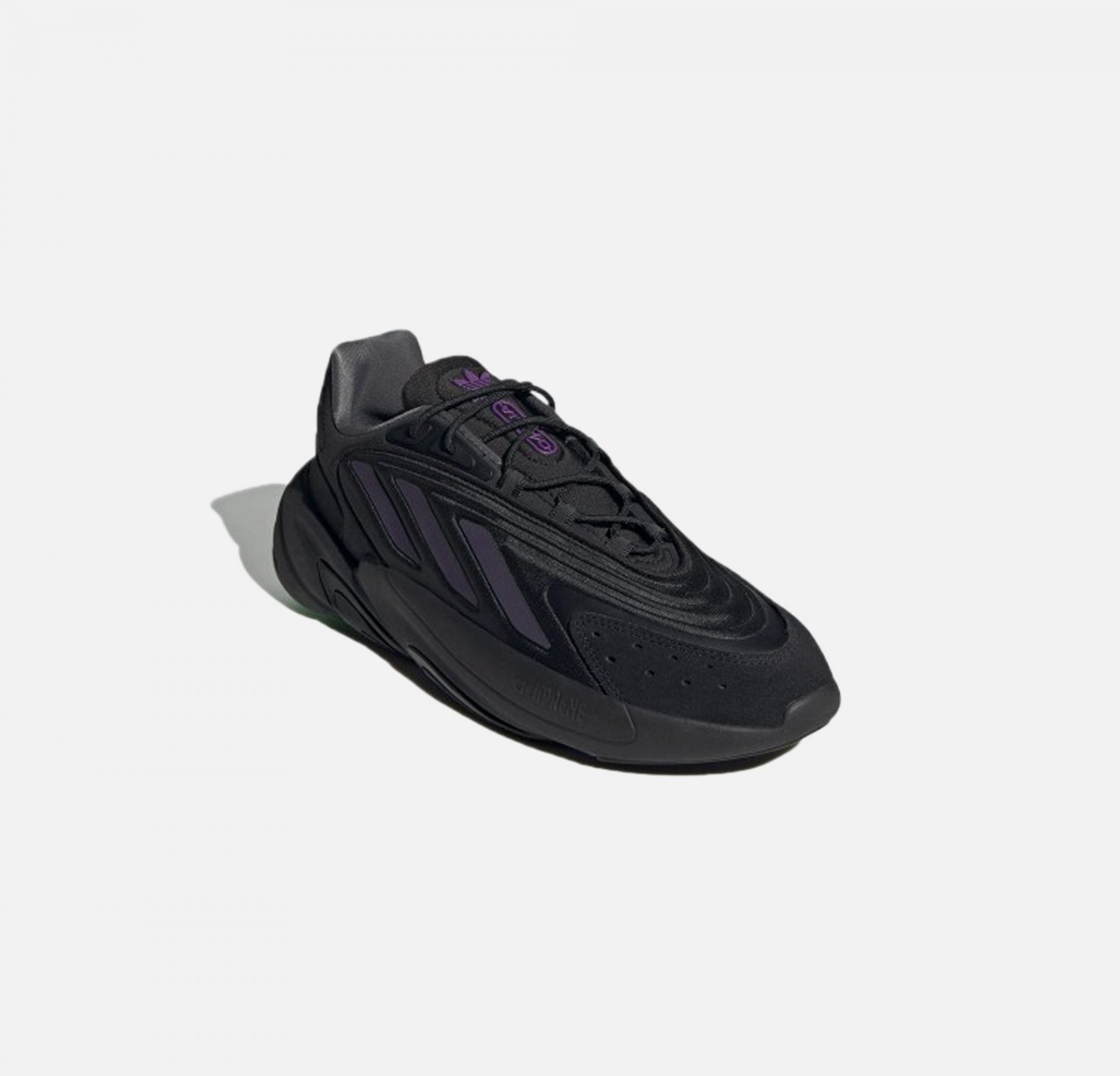 Adidas Originals | OZELIA  { CORE BLACK