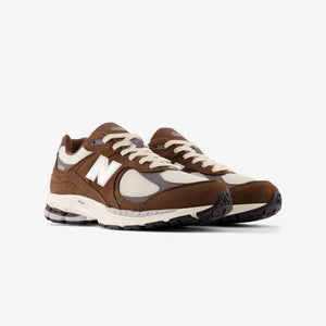 New Balance | 2002R  { MOONBEAM