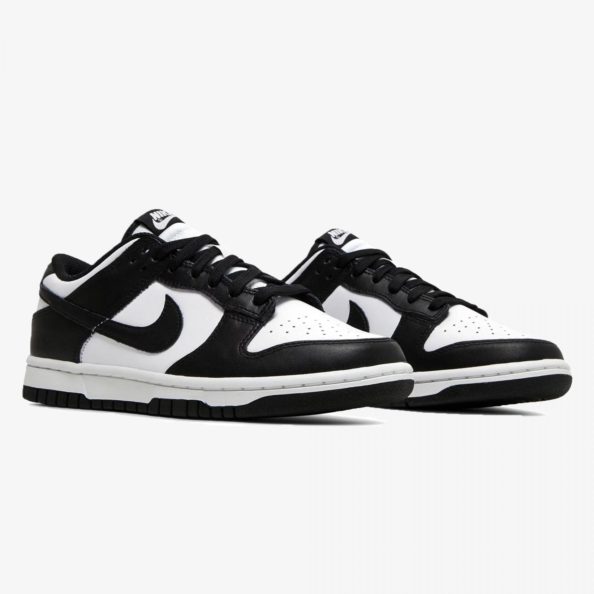 Nike | DUNK LOW  { BLACK