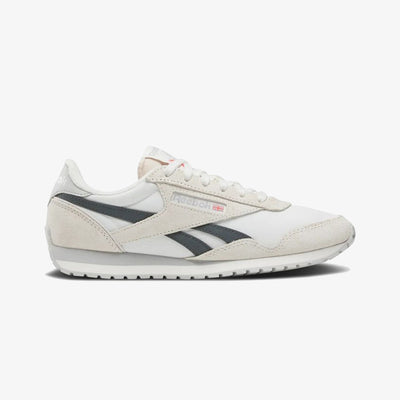 Reebok | CLASSIC AZ { WHITE