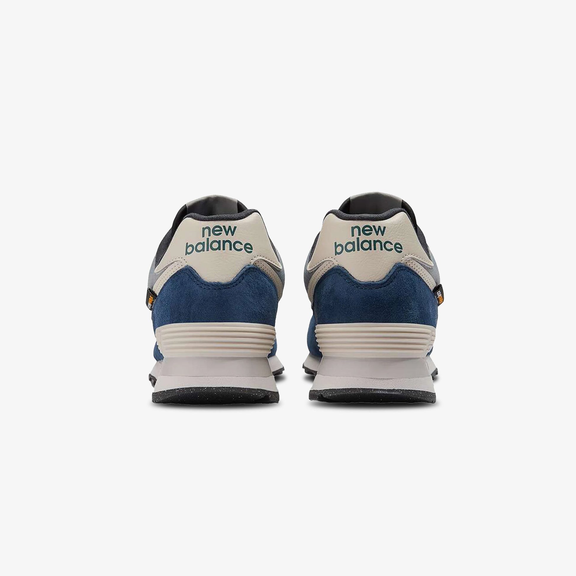 New Balance | 574 { NAVY
