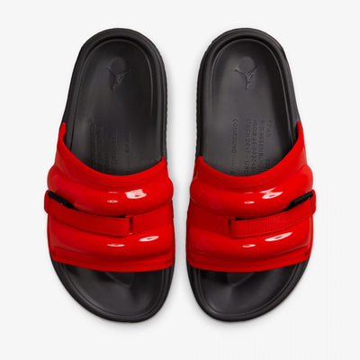 Nike | SUPER PLAY SLIDES  { UNIVERSITY RED / BLACK