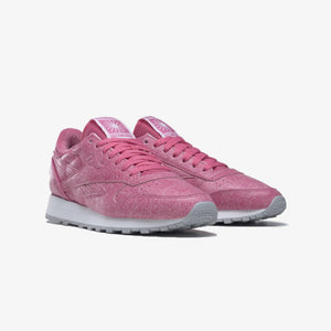 Reebok | EAMES CLASSIC LEATHER  { ASTRO PINK