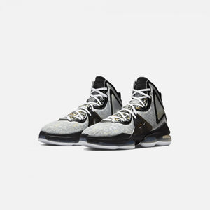 Nike | LEBRON 19  { WHITE / BLACK / METALLIC GOLD