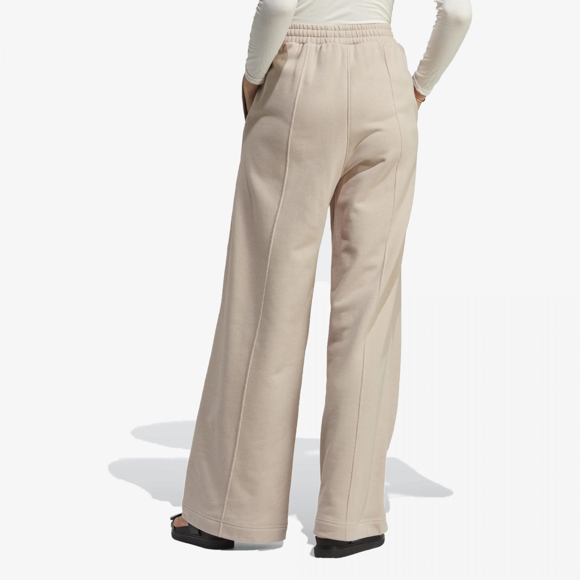 Adidas Originals | PREMIUM ESSENTIALS PINTUCK PANTS  { WODER TAUPE