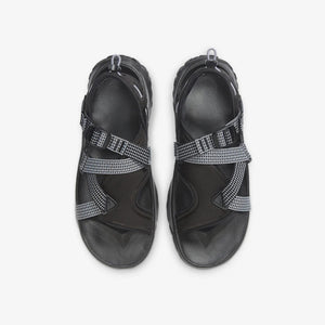 Nike | ONEONTA  { BLACK