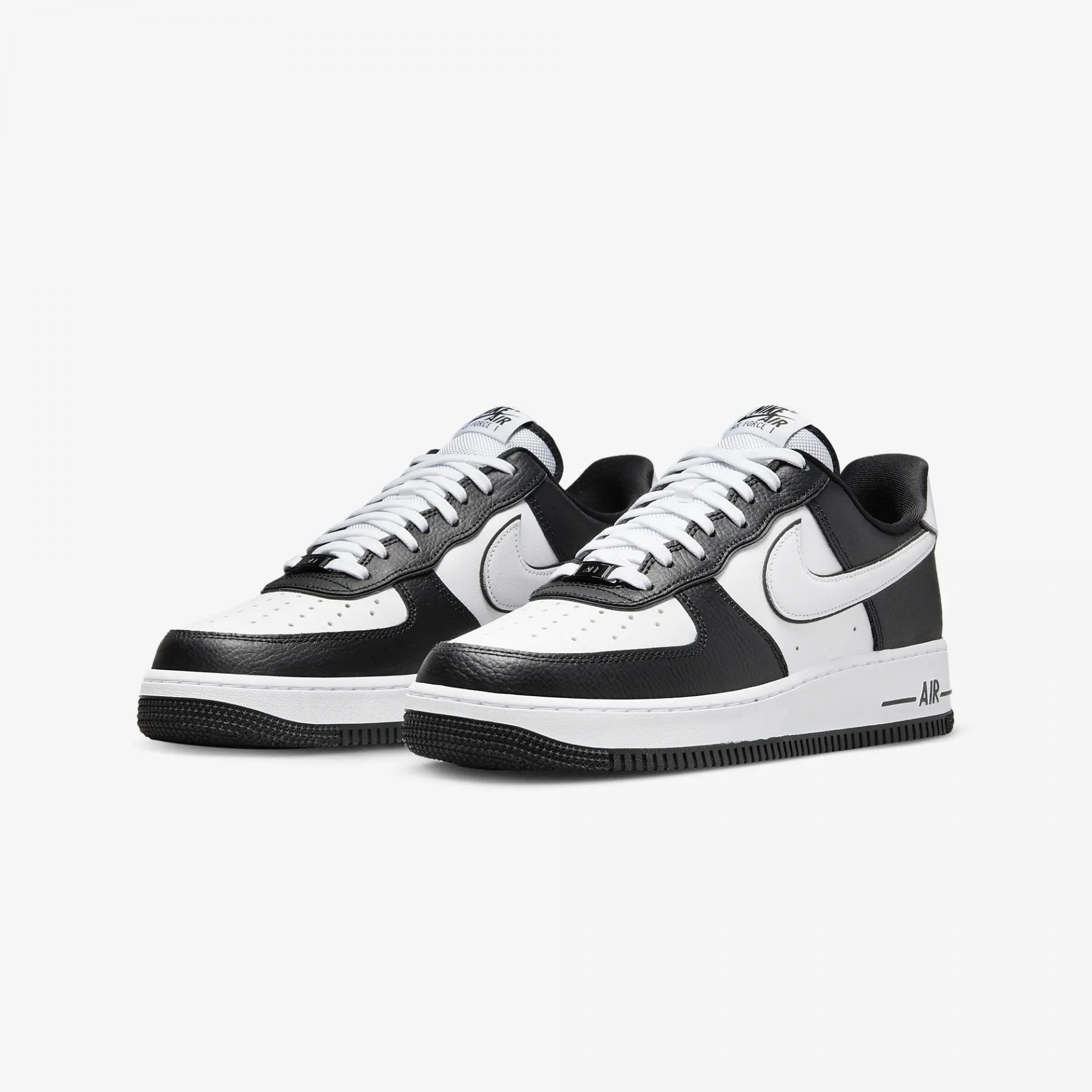 Nike | AIR FORCE 1 '07 LV8 { WHITE/BLACK