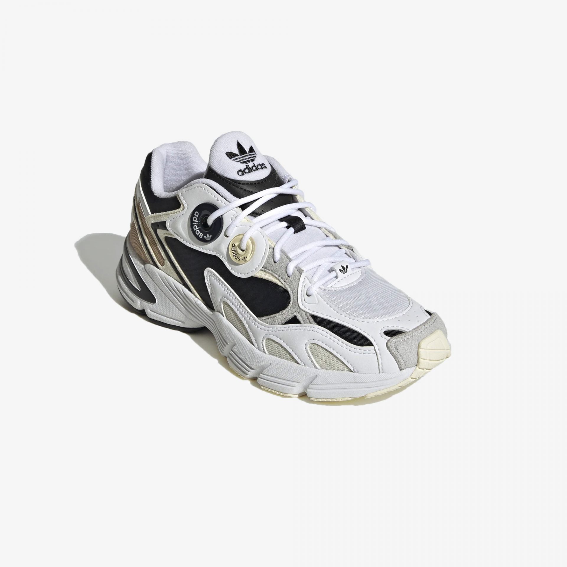 Adidas Originals | ASTIR  { CLOUD WHITE / CORE BLACK