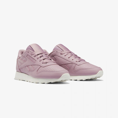 Reebok | CLASSIC LEATHER  { INFUSED LILAC / CHALK
