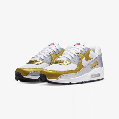 Nike | AIR MAX 90 SE  { METALLIC GOLD / METALLIC SILVER