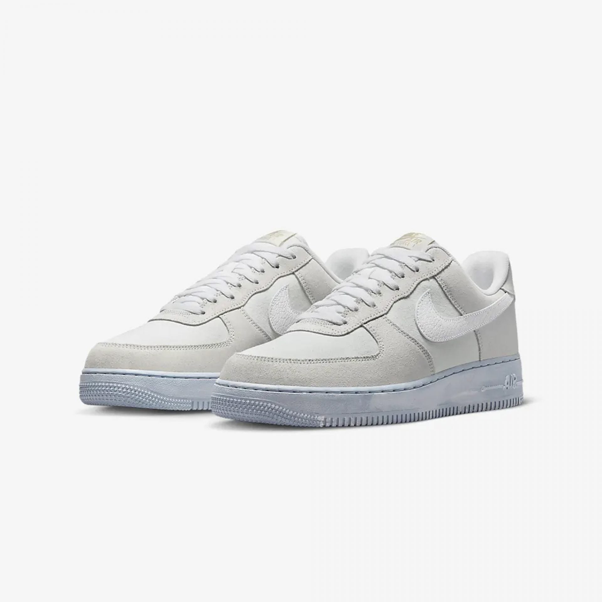 Nike | AIR FORCE 1 '07 LV8 EMB { BLUE WHISPER