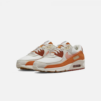 Nike | AIR MAX 90 SE  { SAIL / LIGHT OREWOOD BROWN