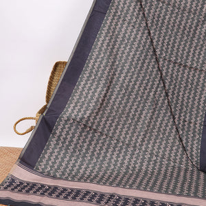 Green  zig zag striped  semi-banaras tussar saree  with contrast zari border & striped pallu