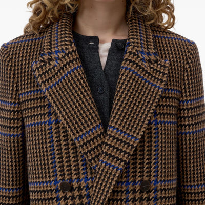 Closed Jacket