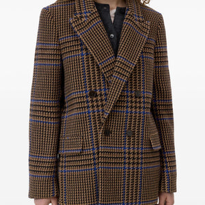 Closed Jacket