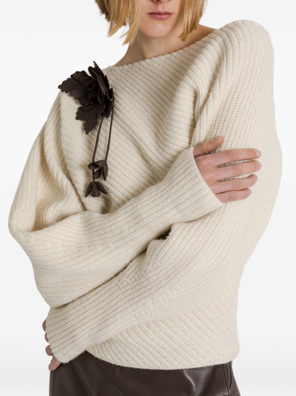 032C Sweater