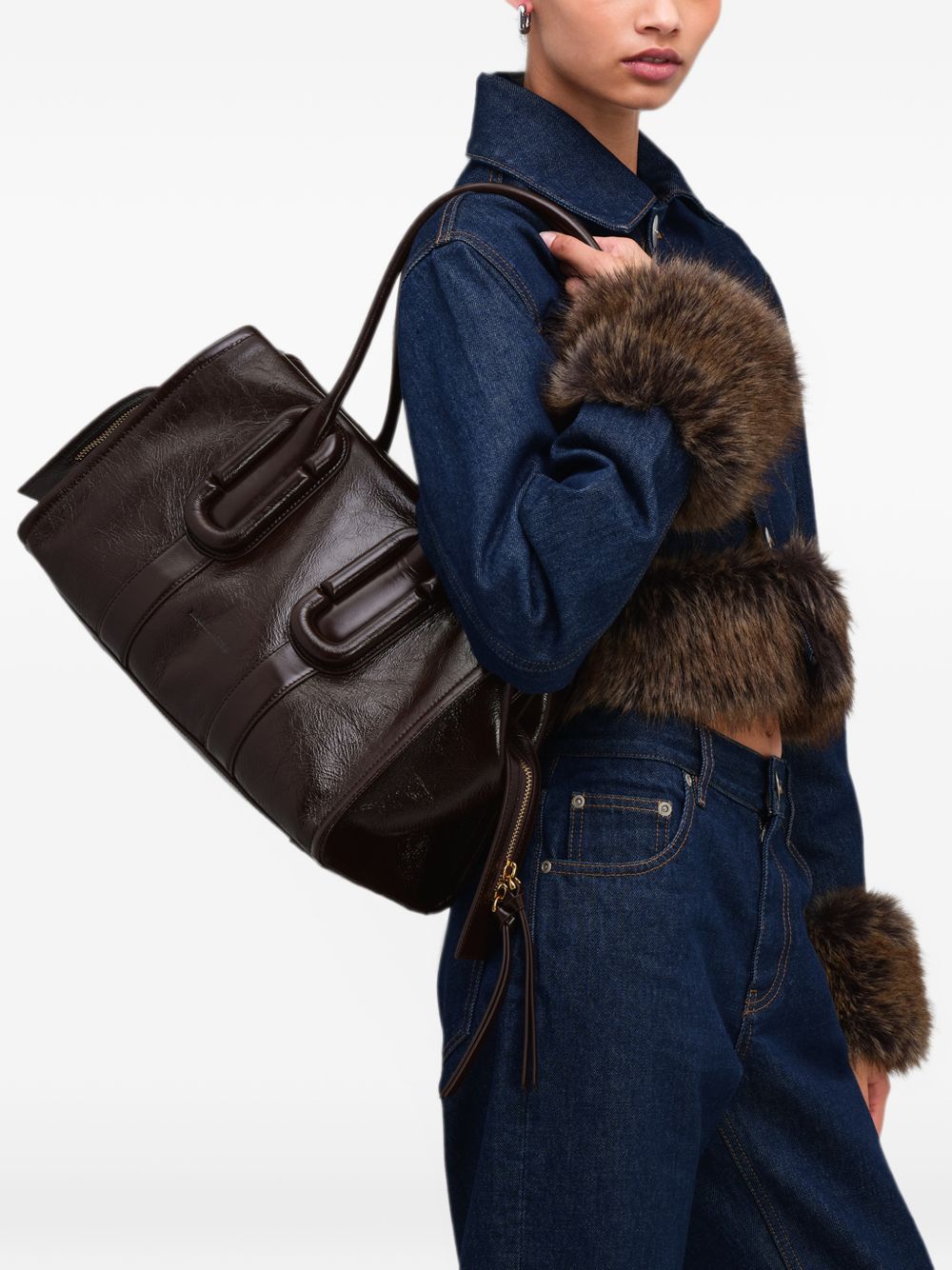Marc Jacobs The Carryall Medium Leather Tote