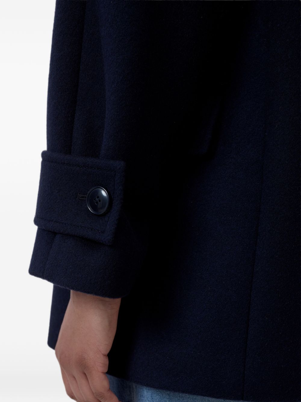 Closed Jacket