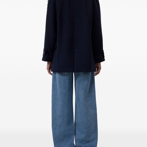 Closed Jacket