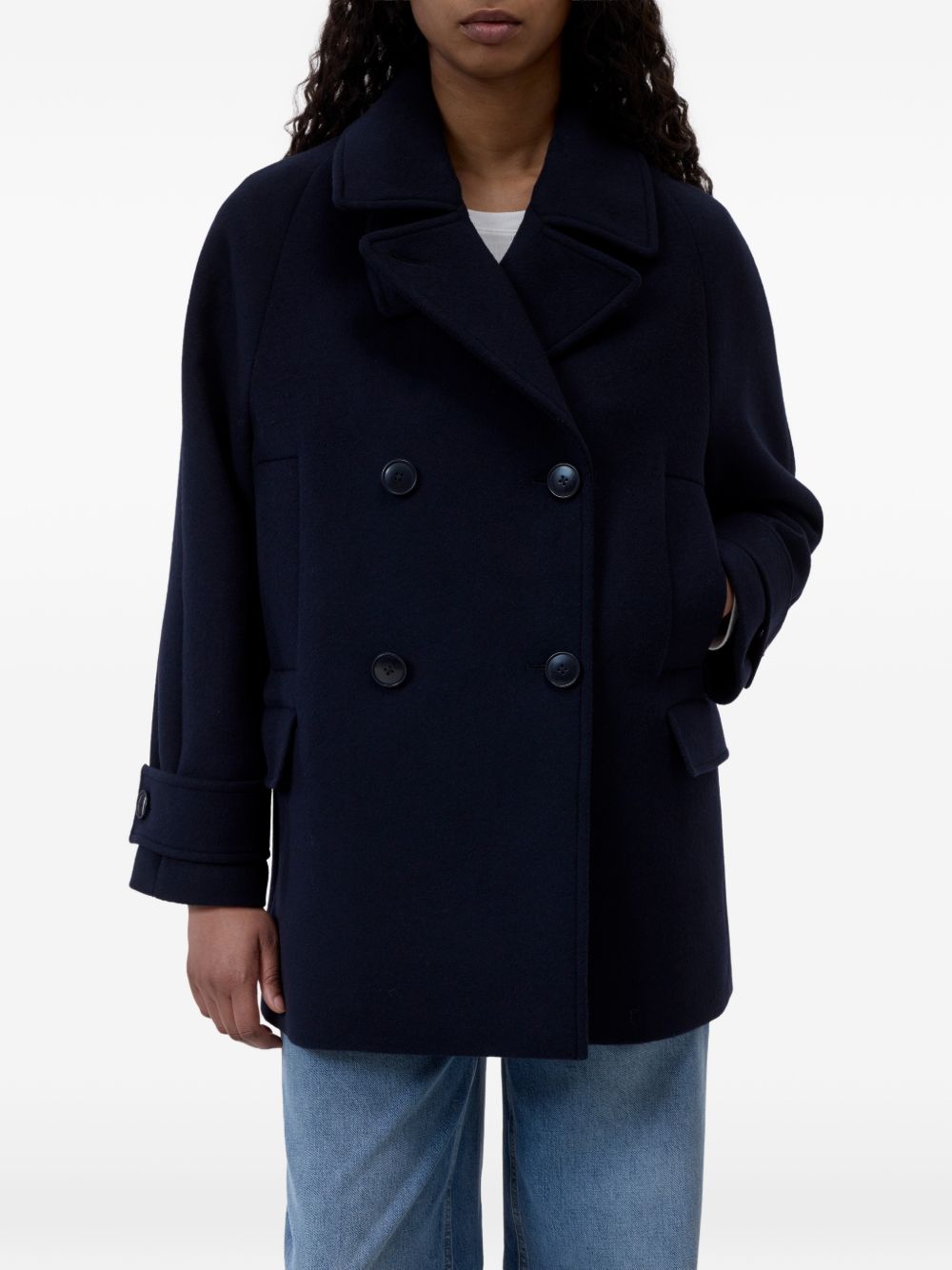 Closed Jacket
