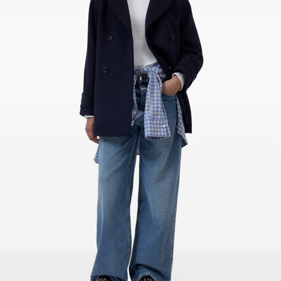 Closed Jacket