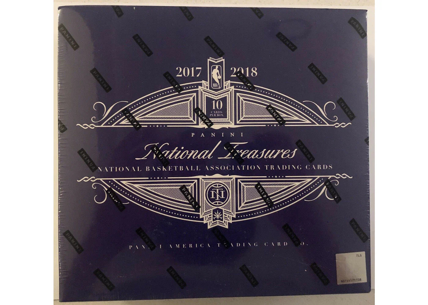 2017-2018 Panini National Treasures Basketball Hobby Box