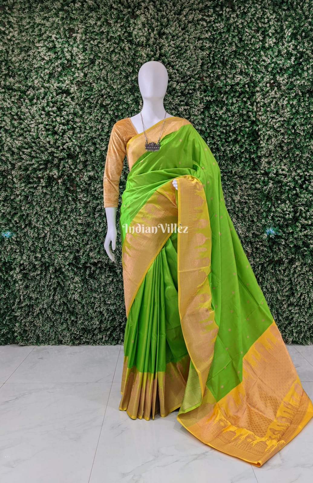 Green Banarasi Katan Silk Saree Inspired by Big Ben, London & United States Capitol, Washington DC