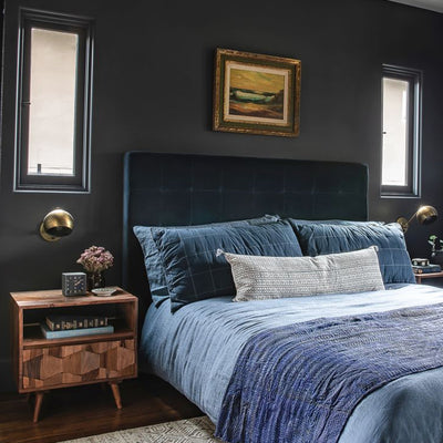 Tavia Nightstand